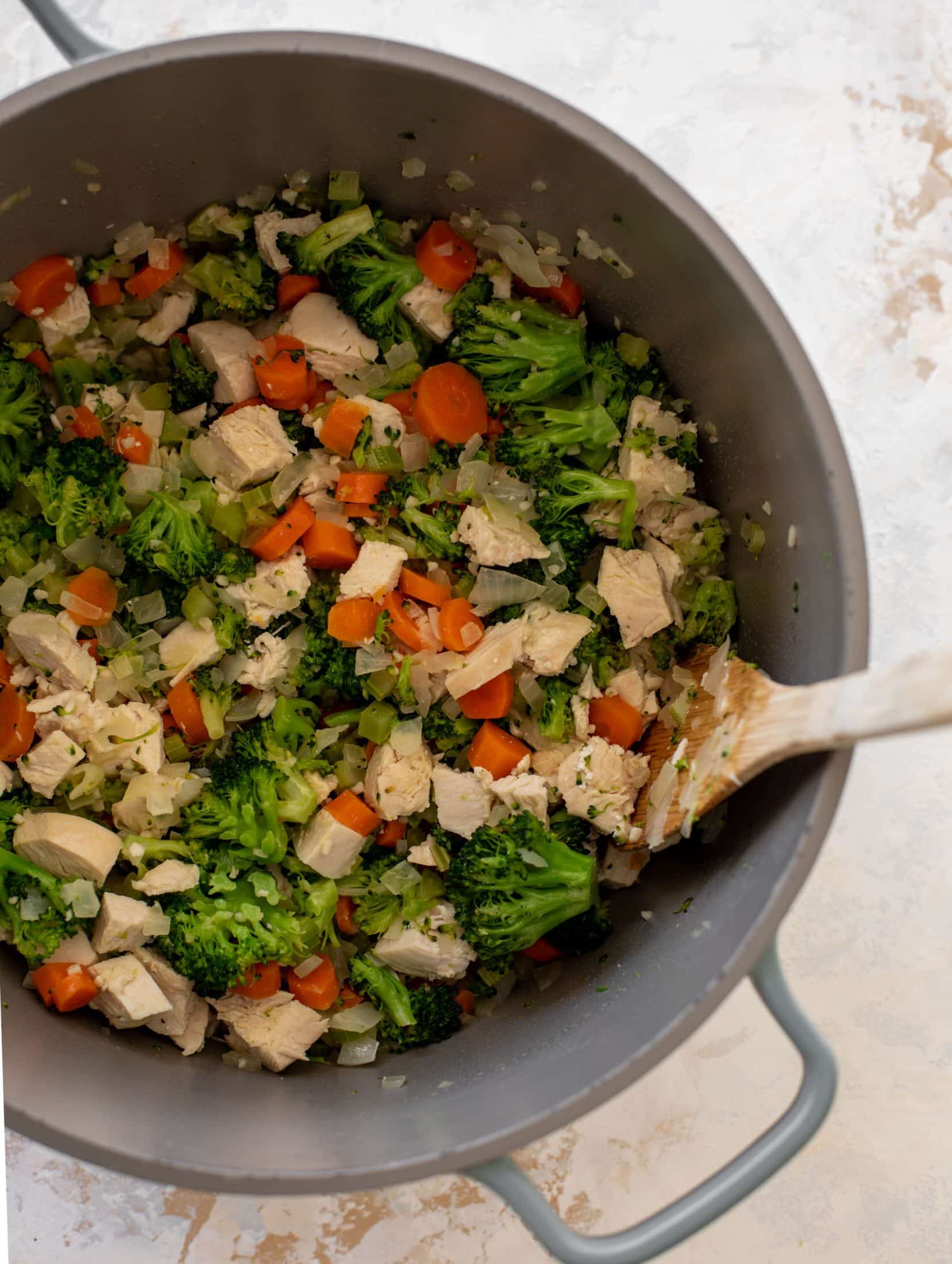 broccoli cheddar chicken pot pie