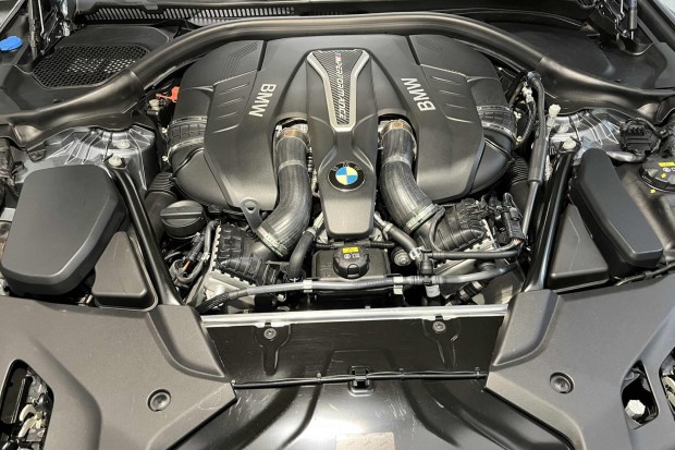 2018 BMW M550i xDrive