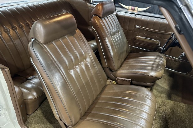 No Reserve: 1971 Chevrolet Monte Carlo