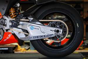 OrangeCat Lightfighter V3-RH electric racing motorcycle